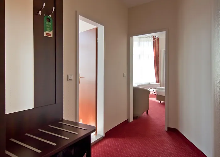 Garner - Graf Moltke By Ihg 3*